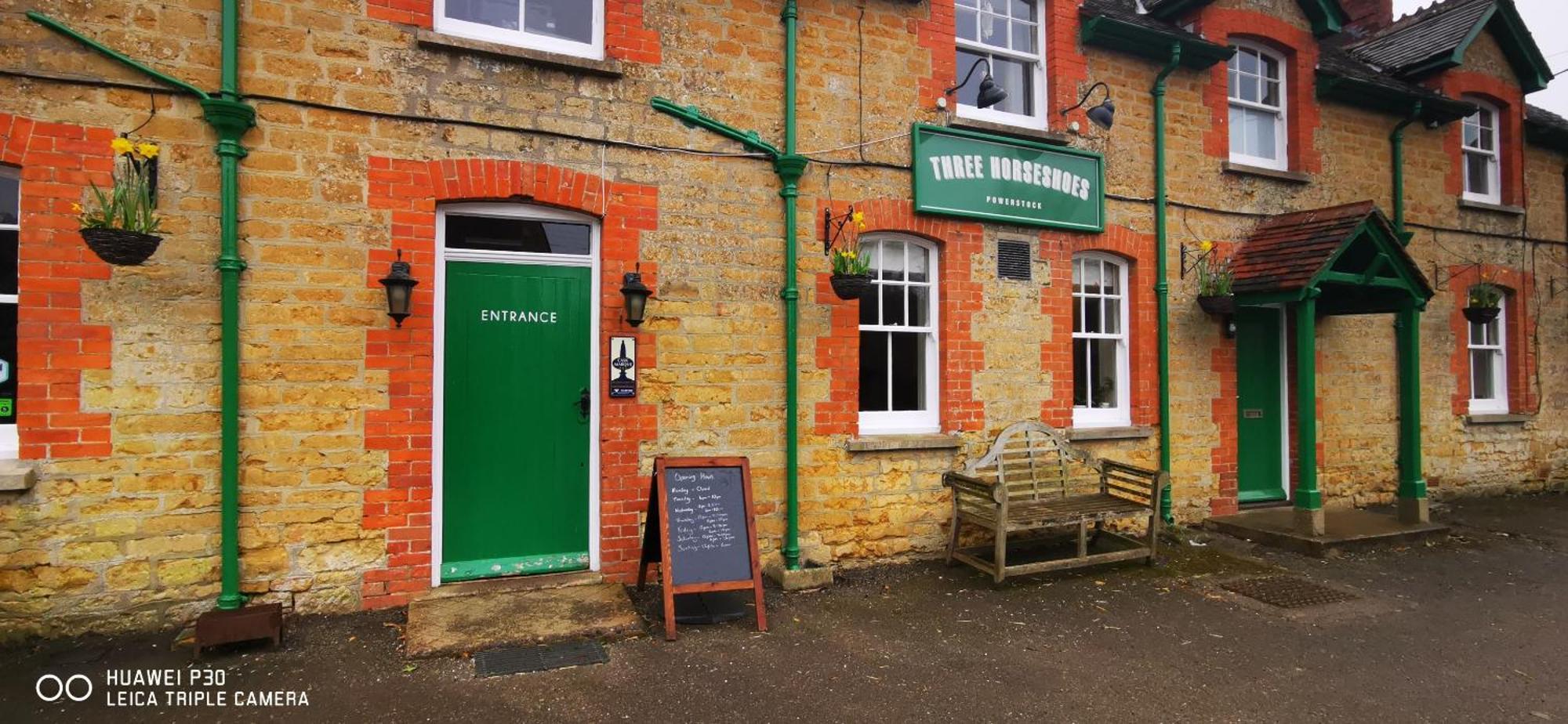 The Three Horseshoes Inn Bridport Exterior photo